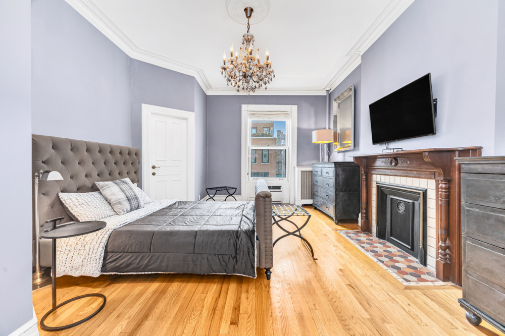 23371693 large5.jpg