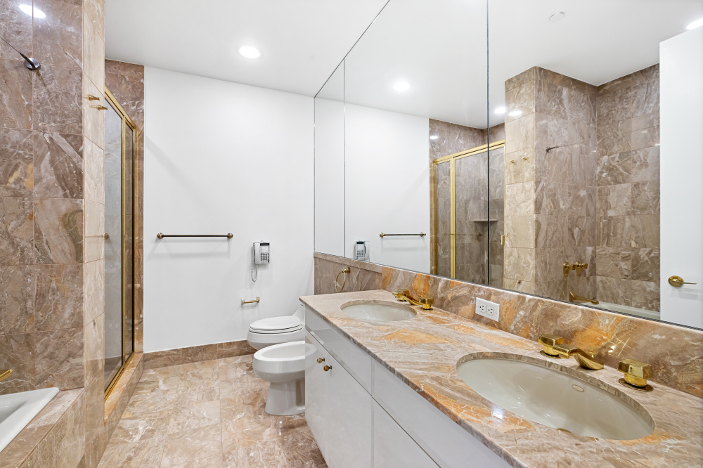 23417782 large6.jpg